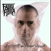 Der musikalische text SKIT von FABRI FIBRA ist auch in dem Album vorhanden Tradimento (2006)