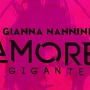 Der musikalische text SENZA UN'ALA von GIANNA NANNINI ist auch in dem Album vorhanden Amore gigante (2017)